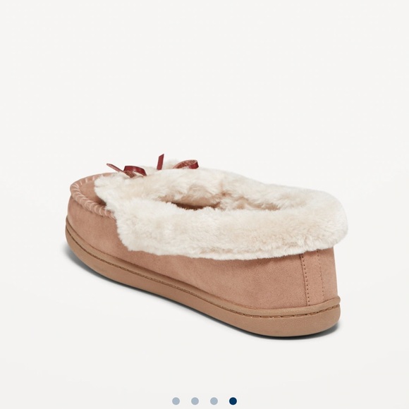 NWT OLD NAVY Sherpa Moccasins Color TAUPE - Picture 4 of 4